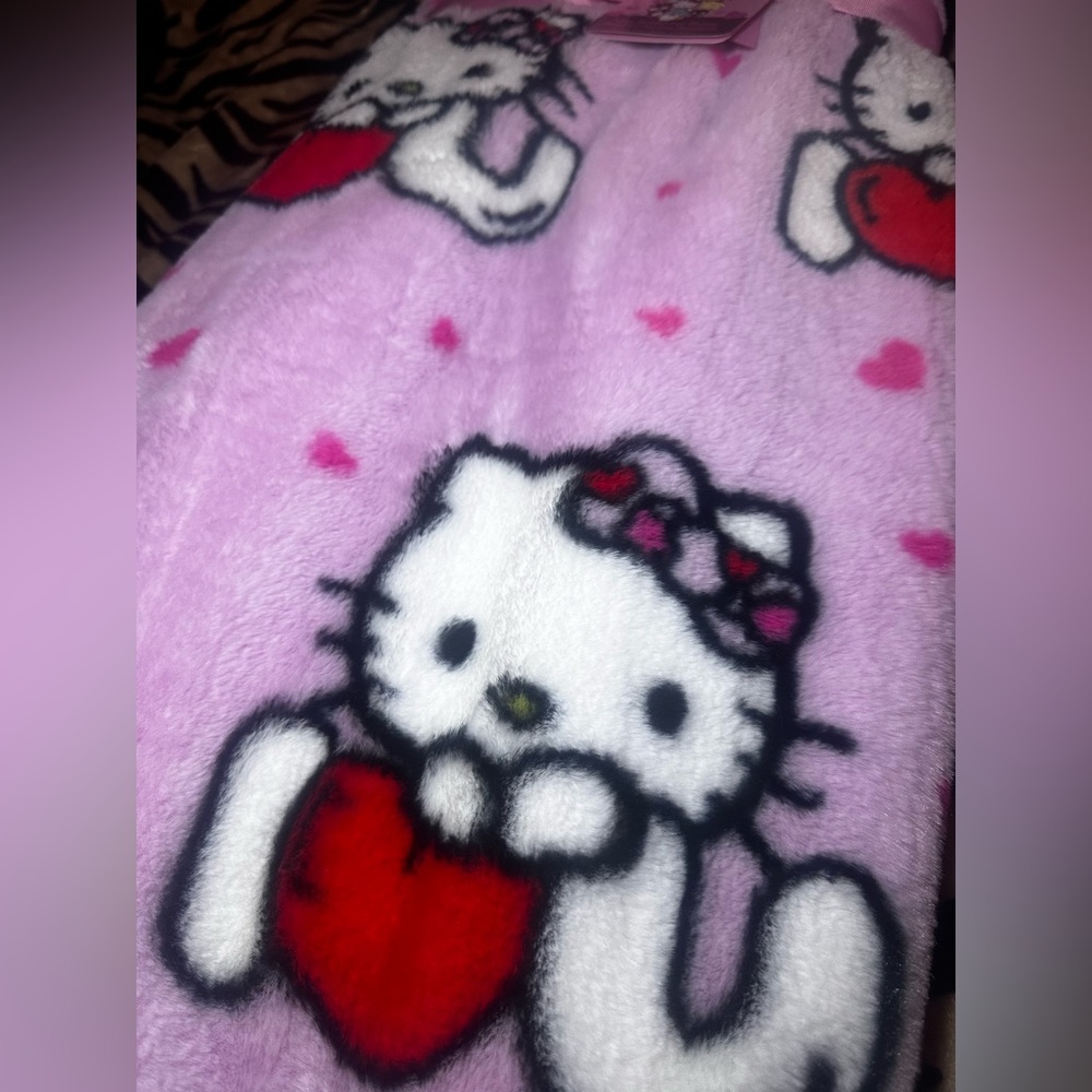 HELLO KITTY - Picture 3 of 3